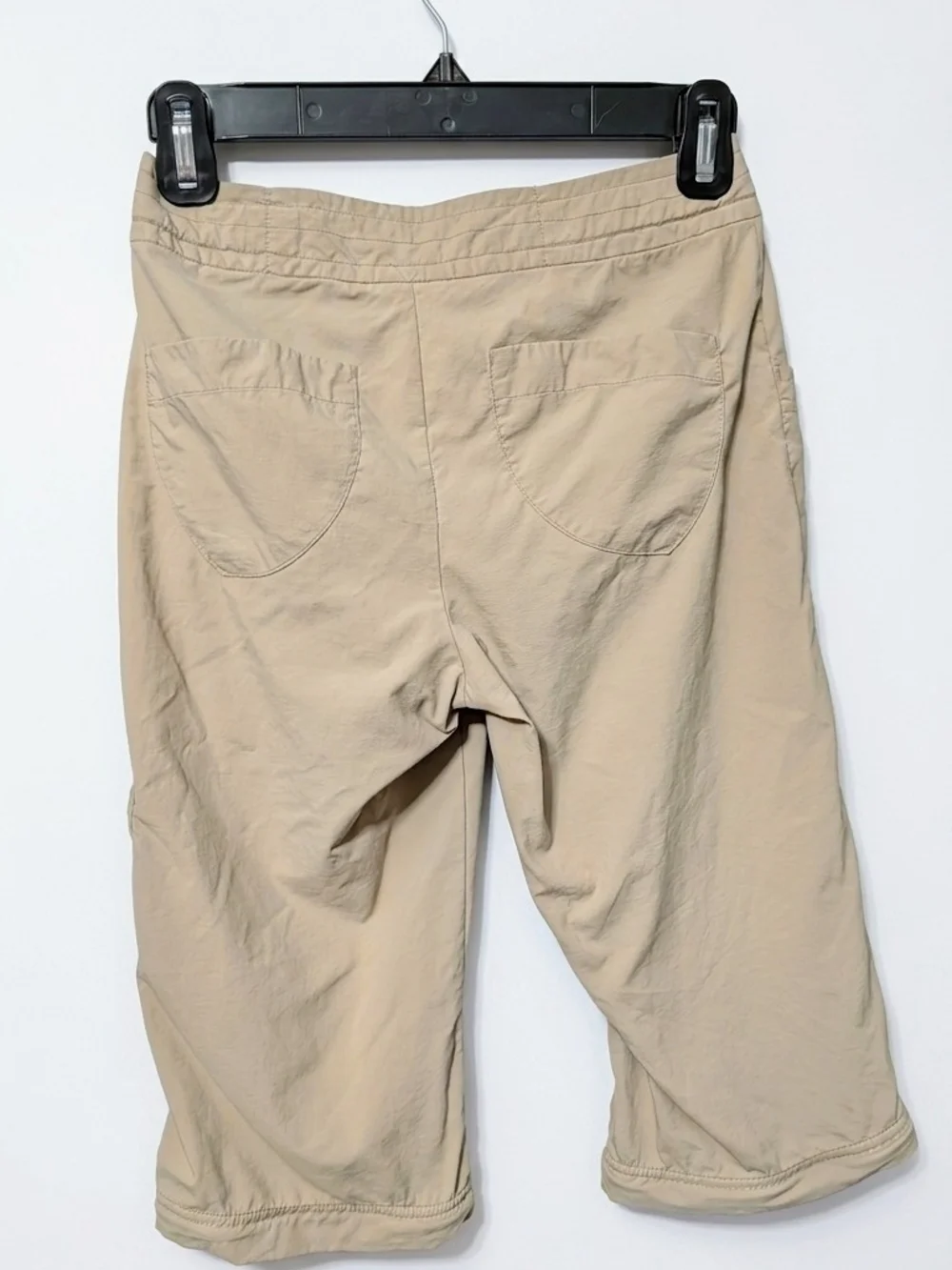Mountain Hardwear Tan Khaki Capri Pants Zip Cargo Pockets Youth Size Medium / M/